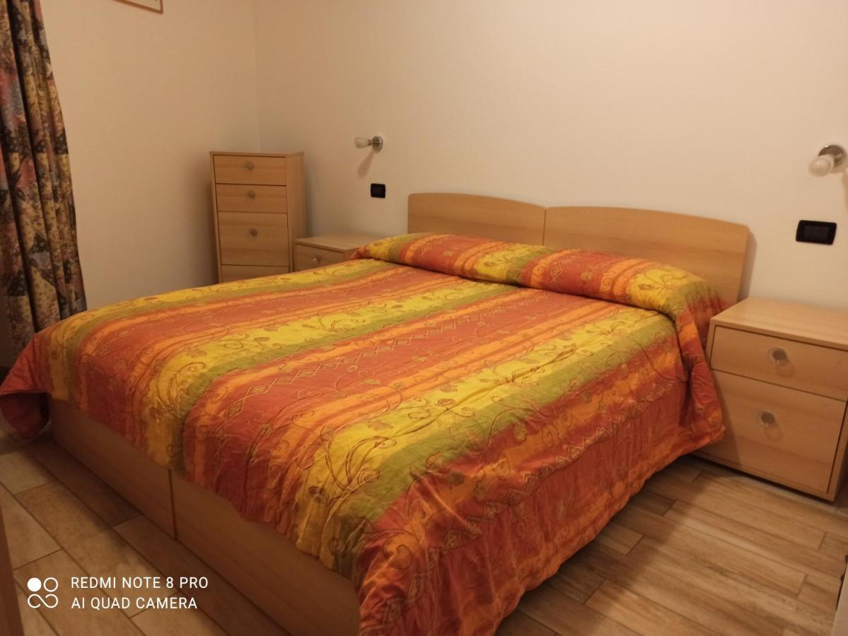 La Casa Di Nonna Lia Apartment Dimaro Luaran gambar