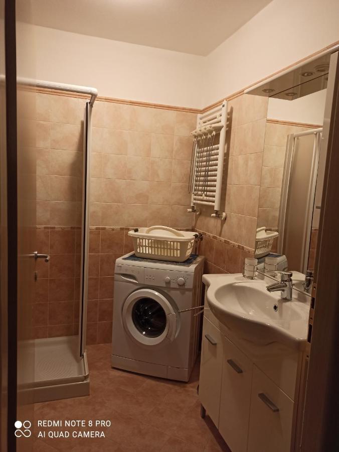 La Casa Di Nonna Lia Apartment Dimaro Luaran gambar